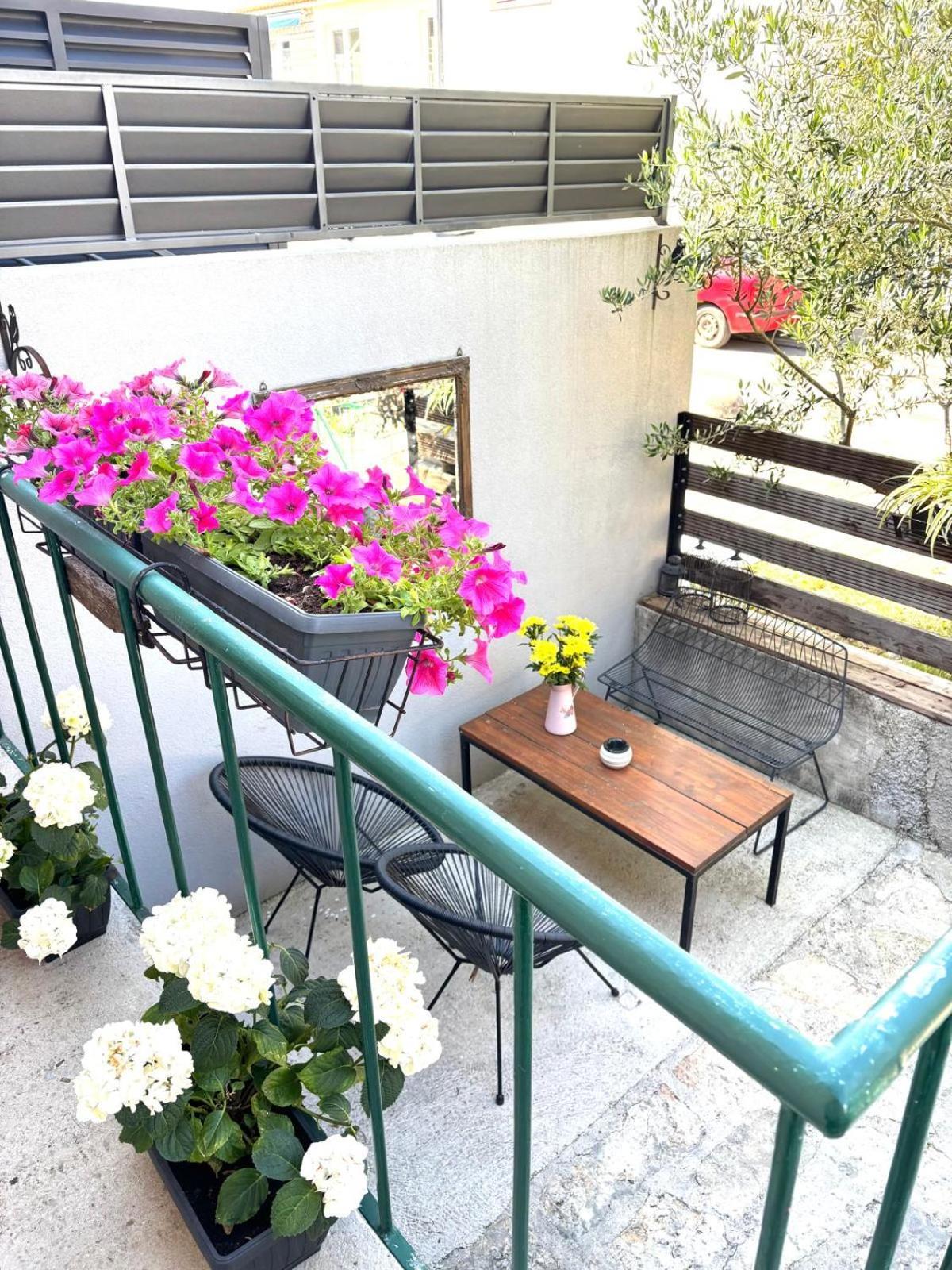 Holiday House Vida بيوغْغاد نا موغو المظهر الخارجي الصورة